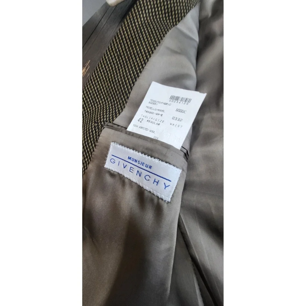 Givenchy pit 44